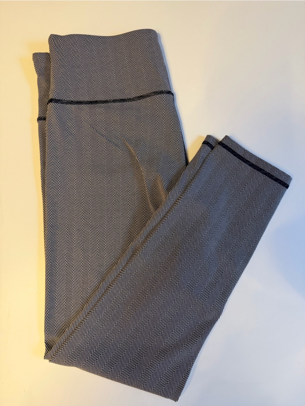 ZYIA Active Black & White Patterned Leggings